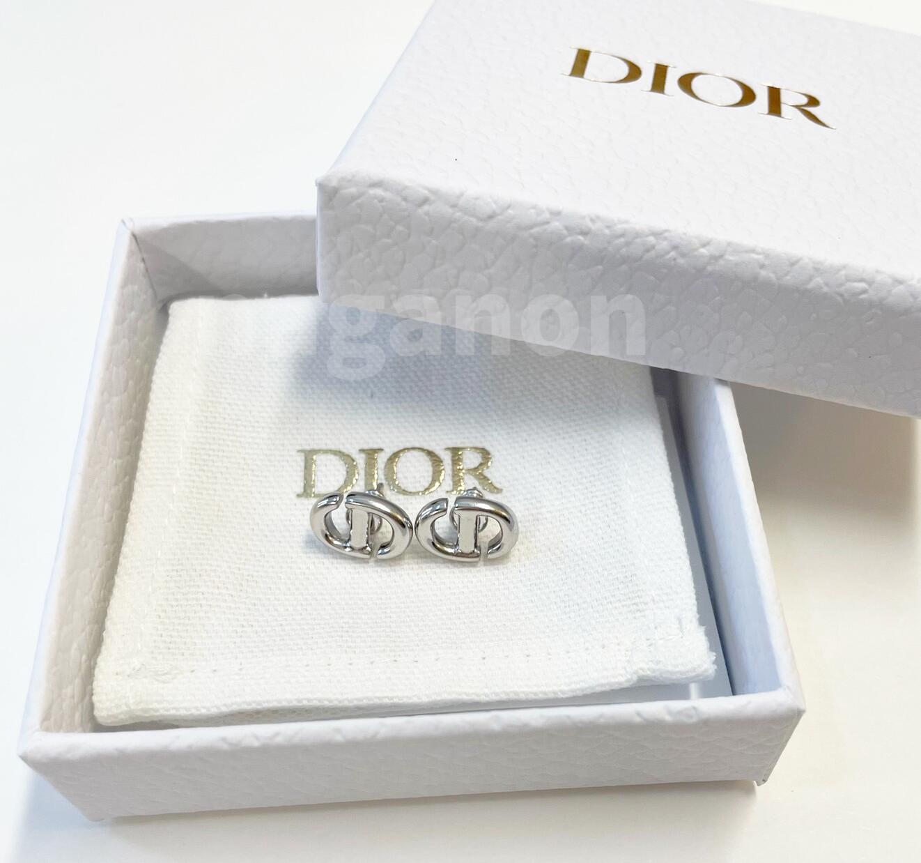 【国内直営即発】タイムレス！DIOR★CD NAVY スタッズ ピアス